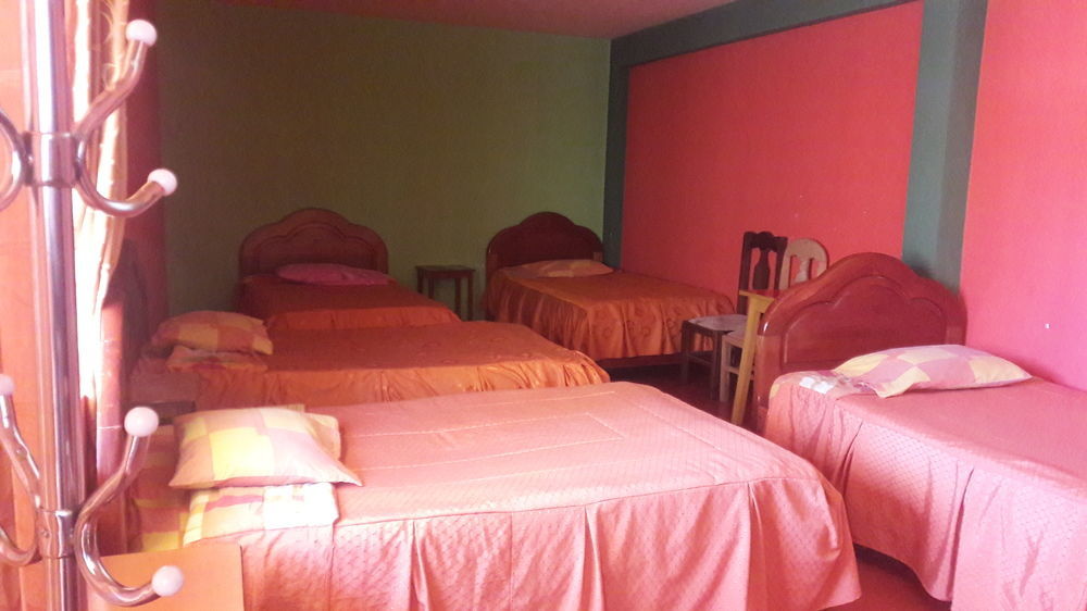 Olas Del Titicaca Backpackers Hostel Copacabana  Exterior photo